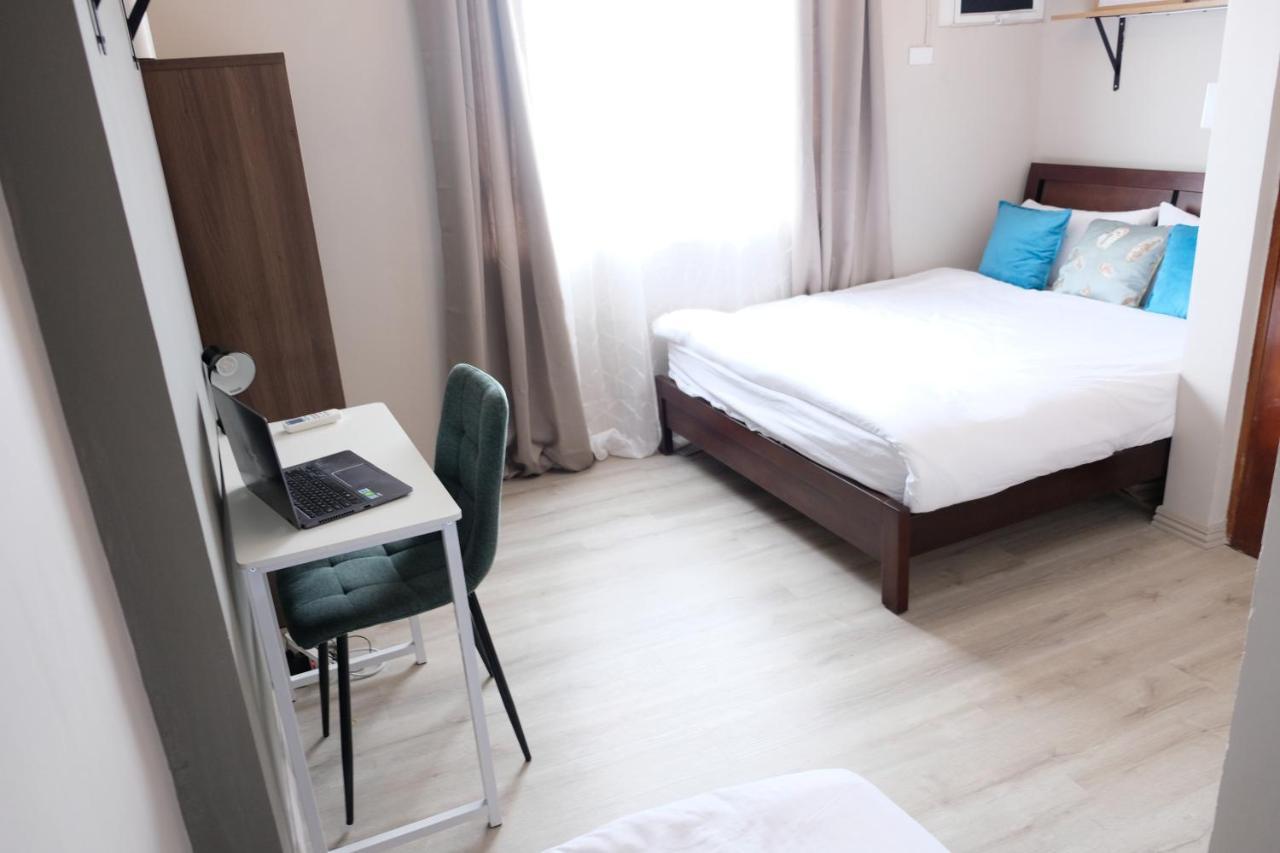 2-Bedroom Boutique City Condo - Newly Renovated! Cebu Stadt Exterior foto