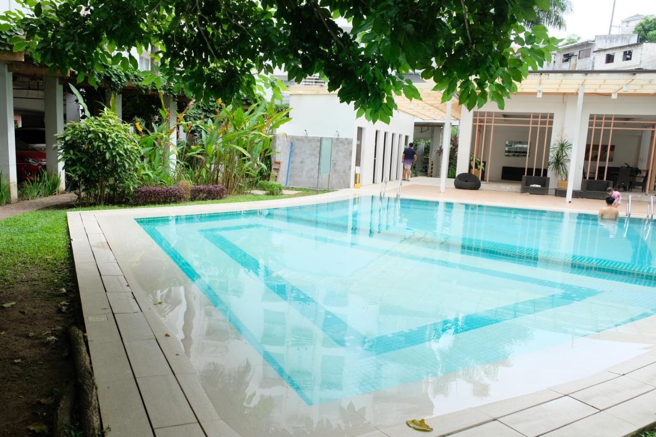 2-Bedroom Boutique City Condo - Newly Renovated! Cebu Stadt Exterior foto