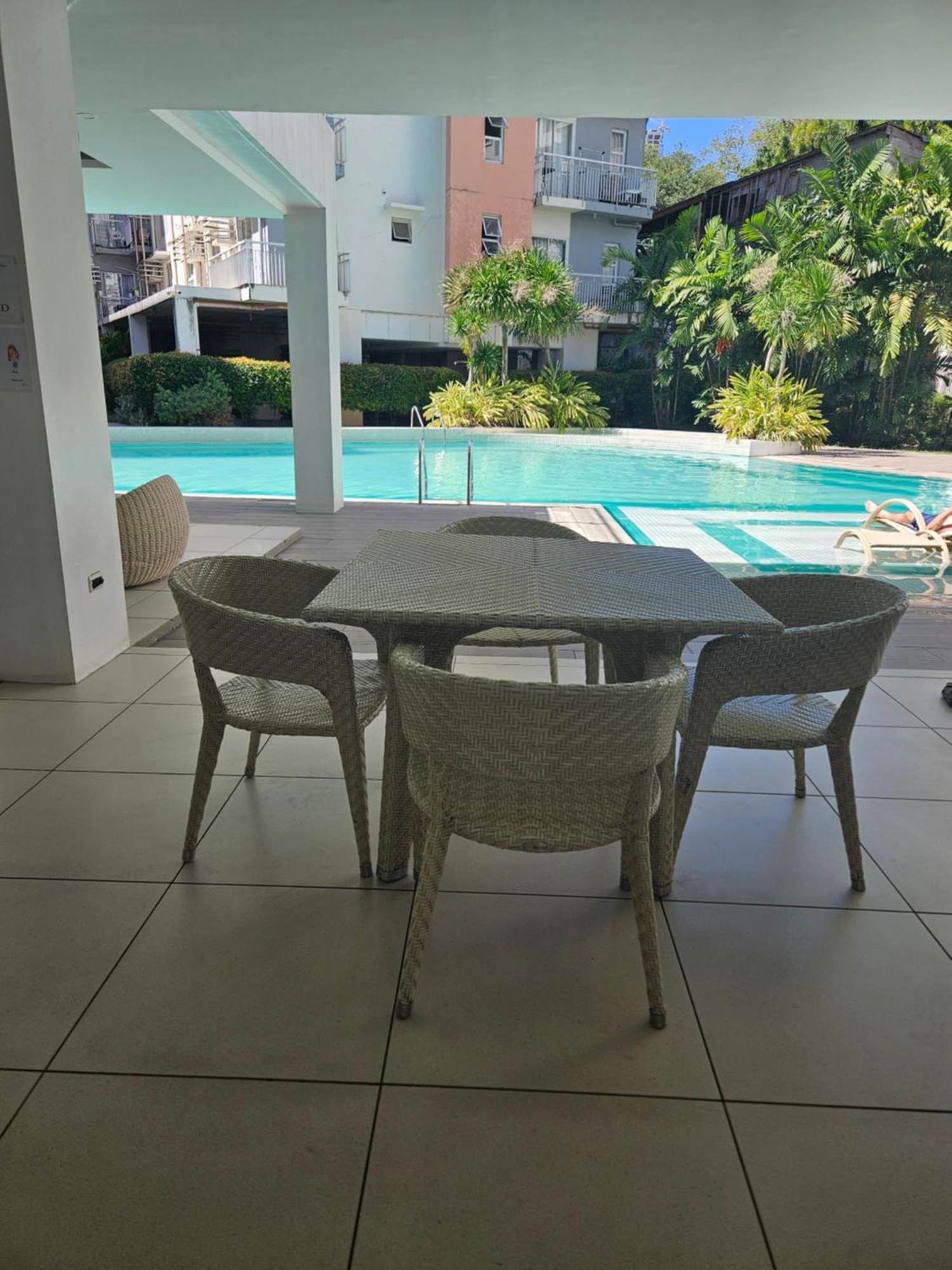 2-Bedroom Boutique City Condo - Newly Renovated! Cebu Stadt Exterior foto